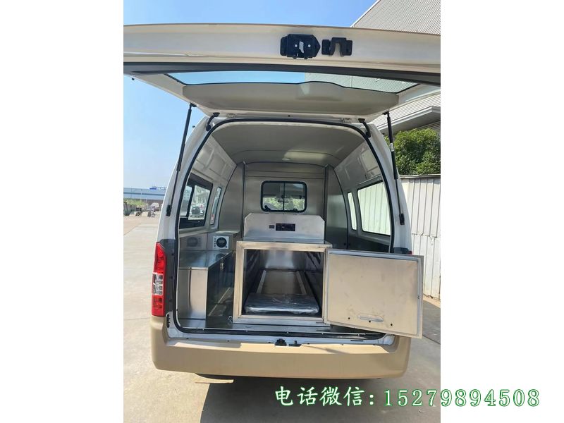 长途遗体运输车